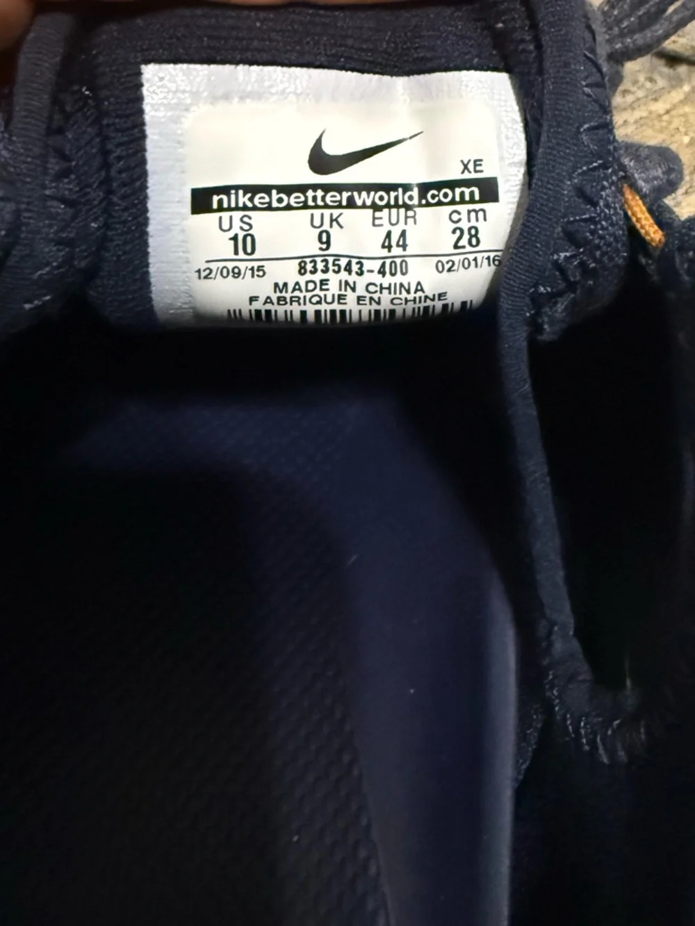 Nike Men’s Lunarestoa 2 Premium Athletic Sneakers - Picture 5 of 6